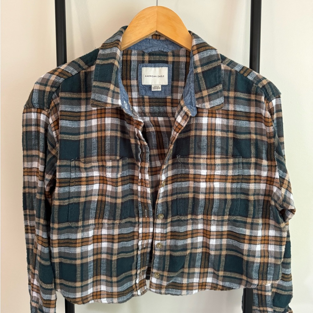 American Eagle cropped flannel